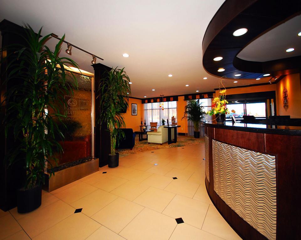 คอมฟอร์ต สวีท Hotel ซิมป์สันวิลล์ ภายนอก รูปภาพ