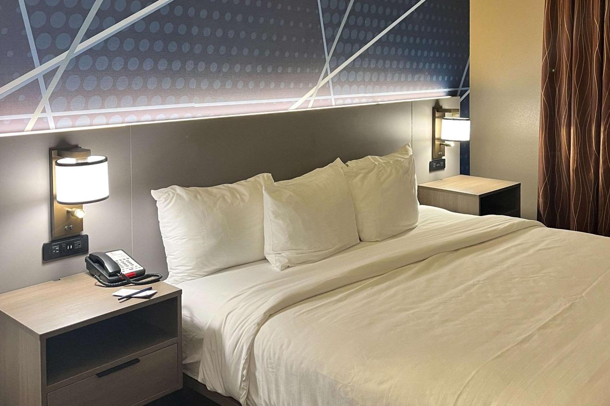 คอมฟอร์ต สวีท Hotel ซิมป์สันวิลล์ ภายนอก รูปภาพ
